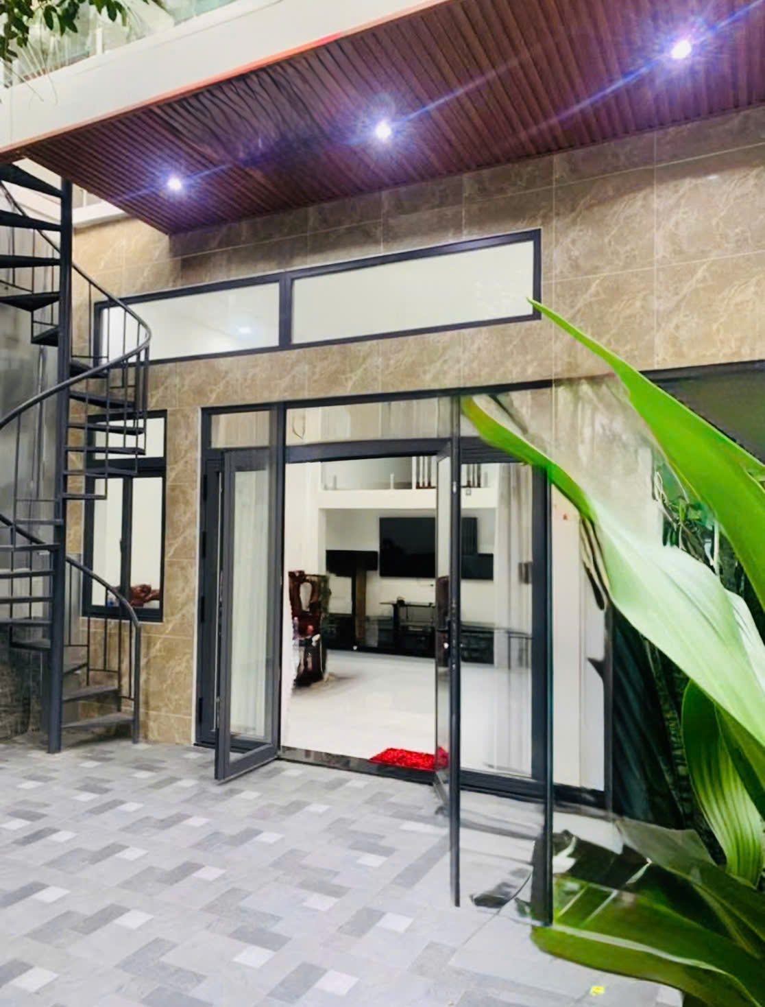 TRUNG TÂM CMT8 – GIÁP Q3 Q10 – NHÀ MỚI 4 TẦNG – NGANG 6M NỞ HẬU – 92M² - Ảnh chính